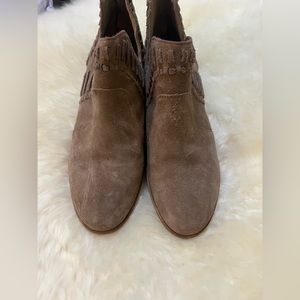 Vince Camuto Pevista Booties